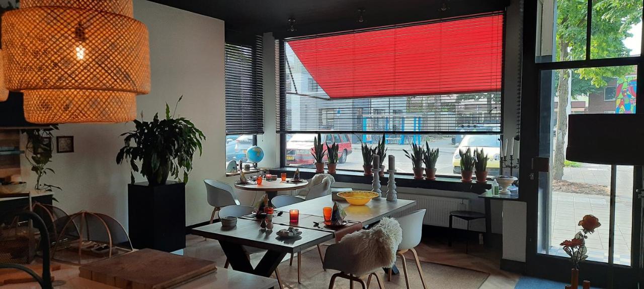 Stadsslaperij B&B Tilburg Esterno foto