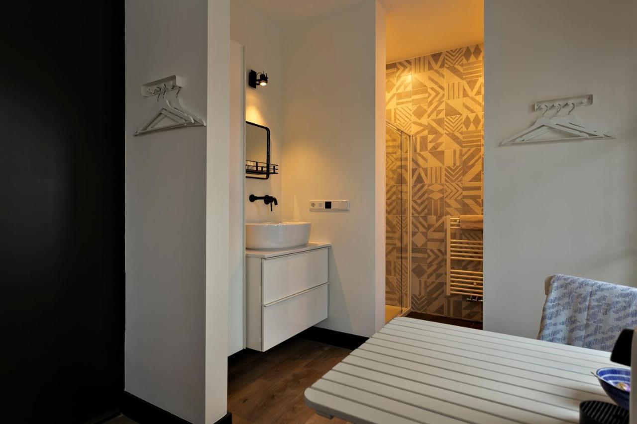 Stadsslaperij B&B Tilburg Esterno foto