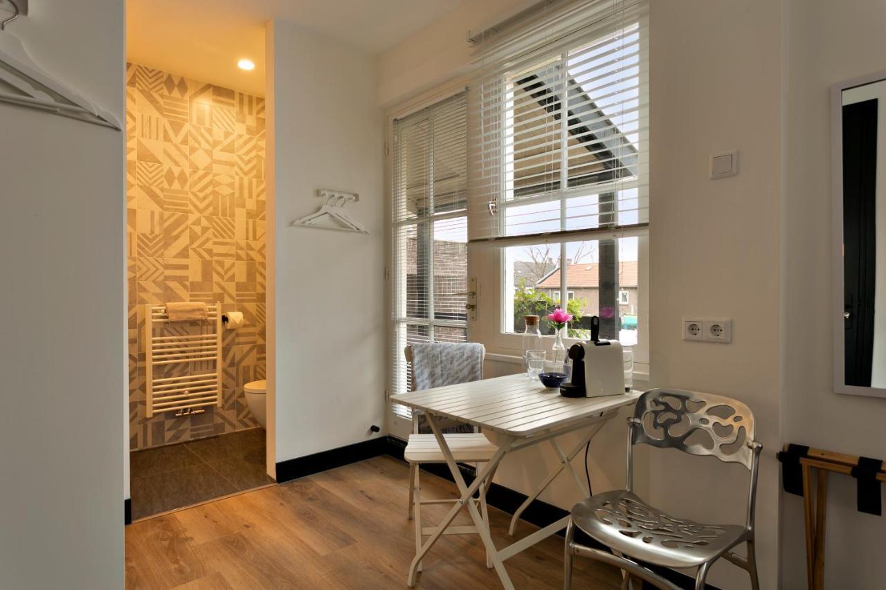 Stadsslaperij B&B Tilburg Esterno foto