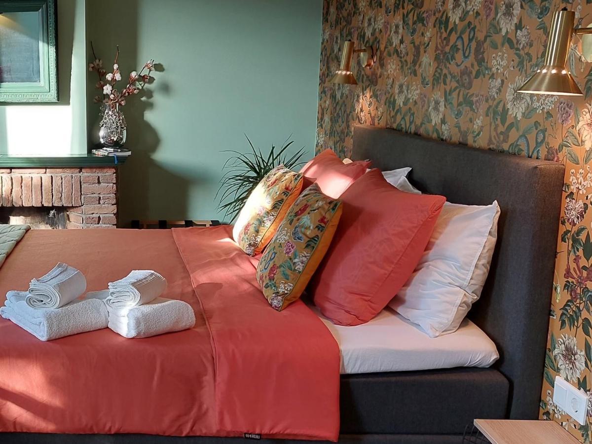 Stadsslaperij B&B Tilburg Esterno foto